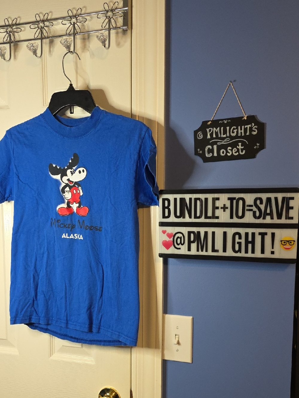 Kids Blue Mickey Moose Alaska Graphic Tee Medium (10-12)